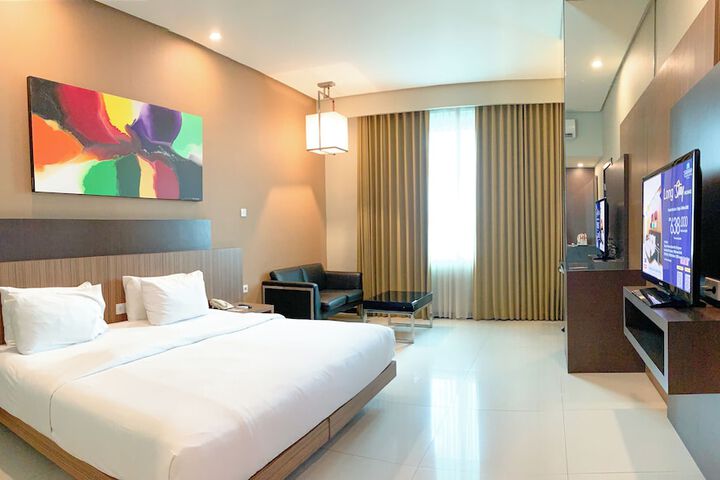 Room 7 of 38