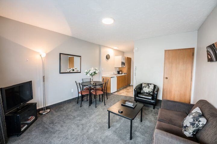Room 3 of 50