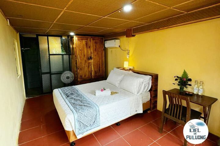 Room 40 of 54