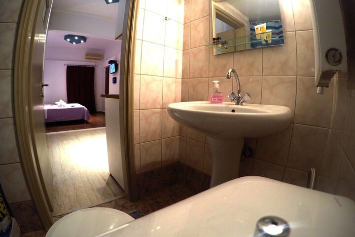 Room 42 of 52