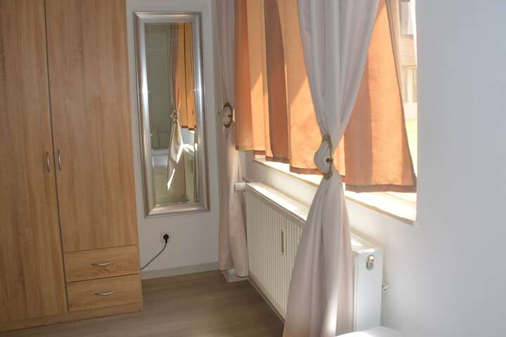 Room 45 of 80