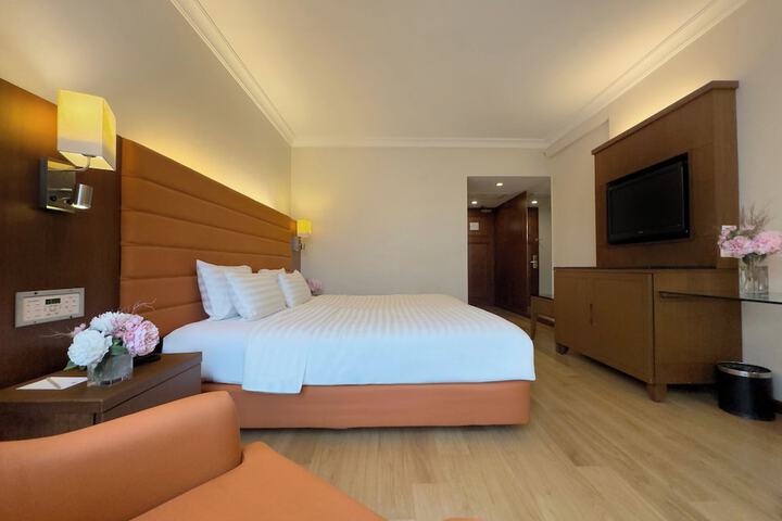 Room 17 of 86