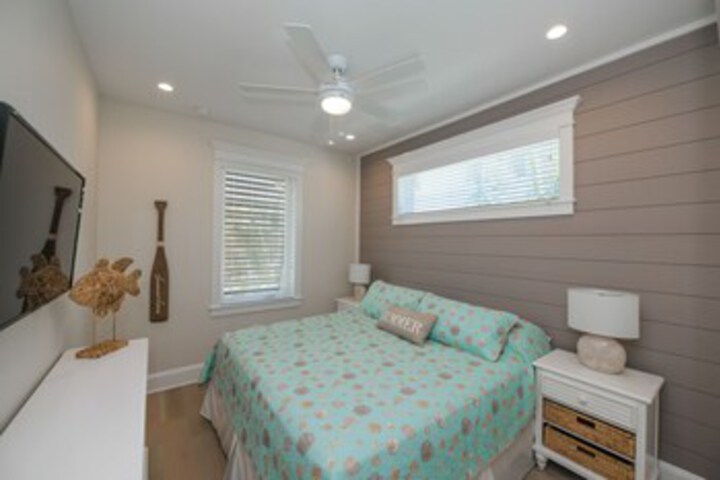 Room 21 of 25