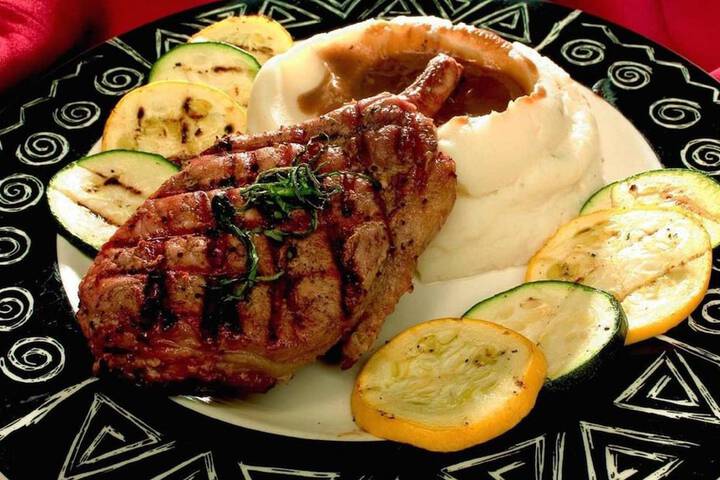 Dining 21 of 37