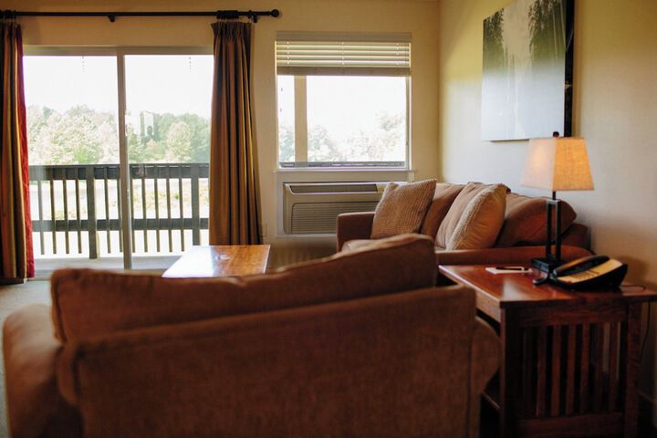 Room 9 of 19