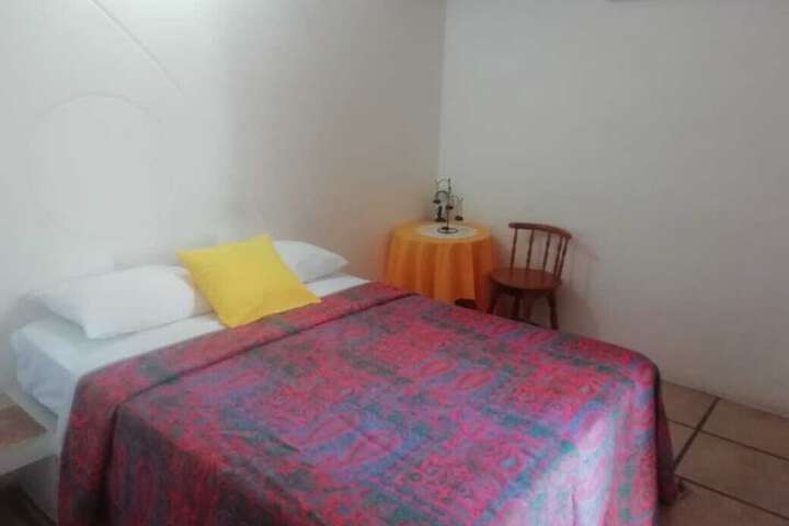 Room 13 of 27