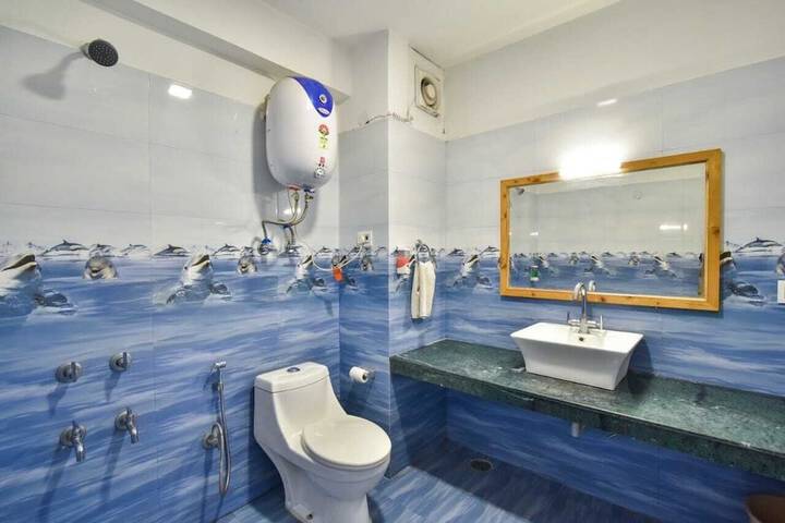 Room 14 of 23