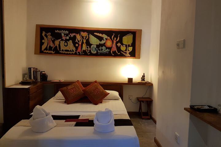 Room 8 of 44