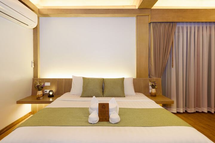 Room 15 of 63