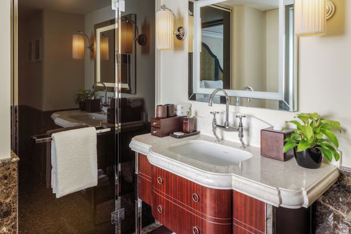 Clean Restrooms