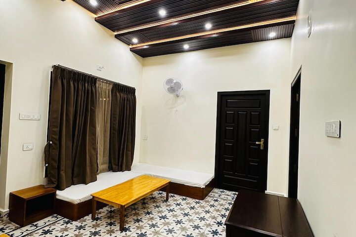 Room 36 of 71