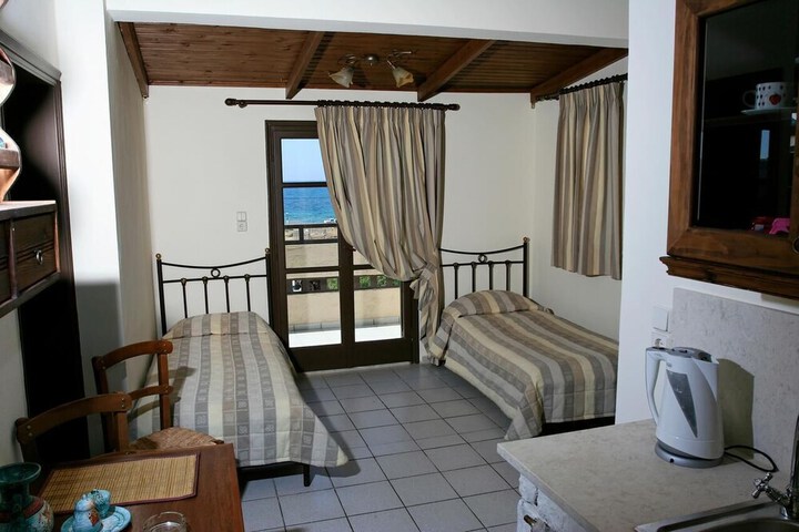 Room 4 of 23