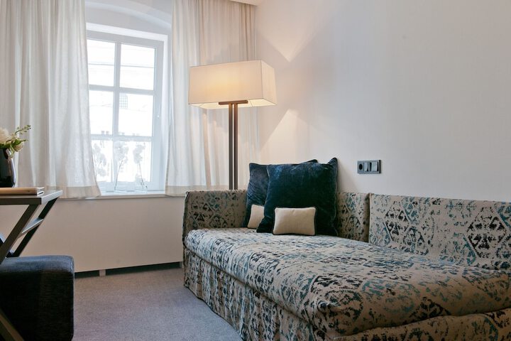 Room 56 of 156