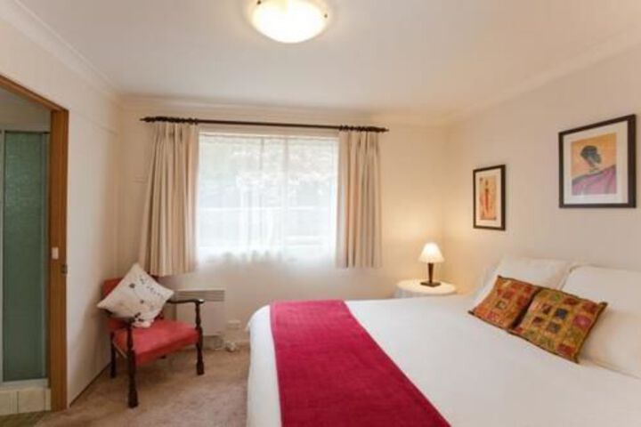 Room 8 of 19