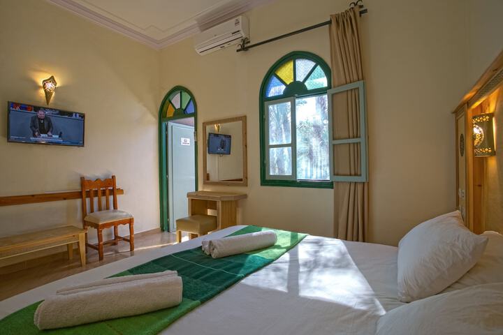 Room 12 of 72