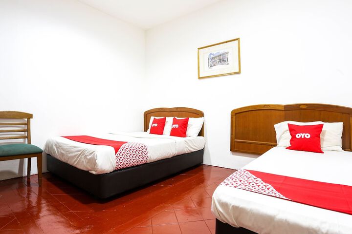 Room 9 of 25