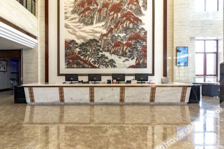 Hotel Interior 10 of 14