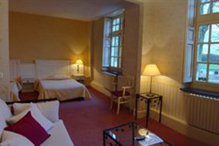 Room 5 of 13