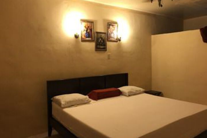 Room 30 of 47