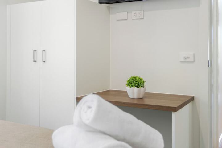 Room 41 of 157