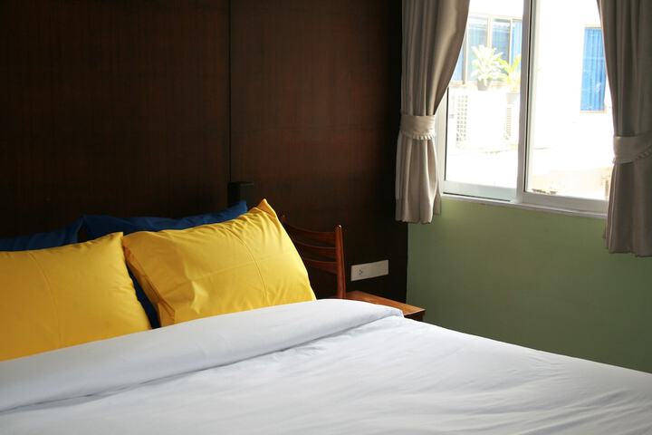 Room 8 of 70