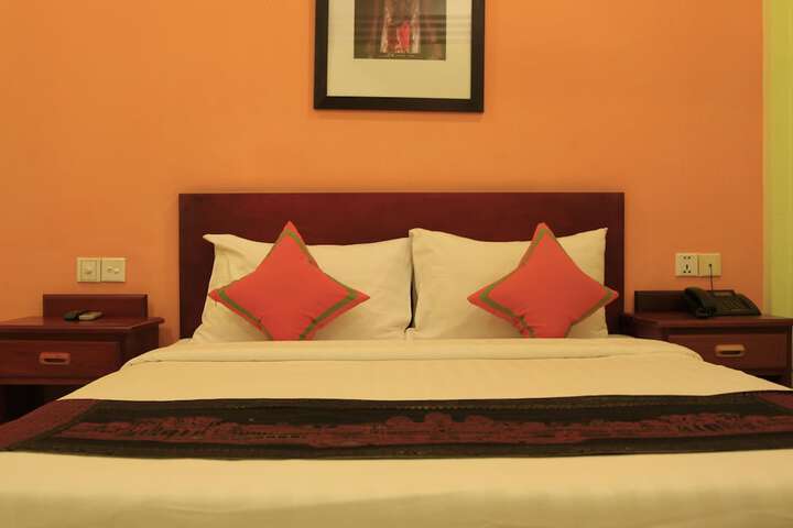Room 19 of 68