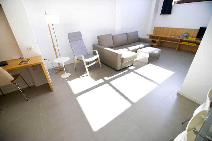Room 16 of 145