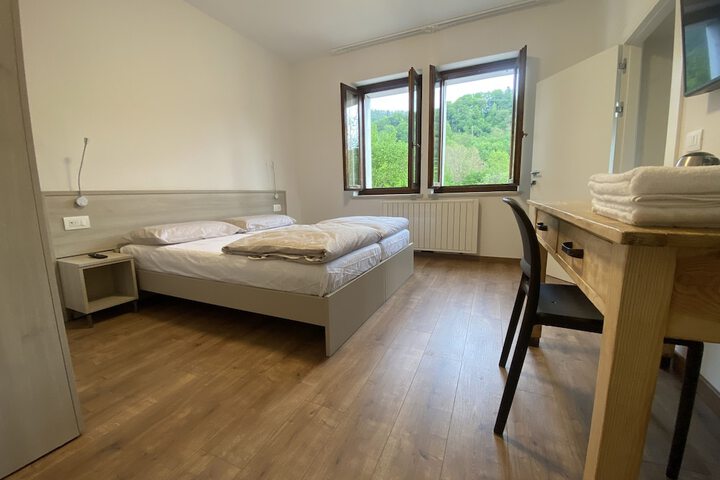 Room 5 of 53