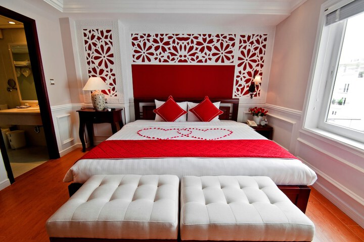 Room 4 of 34