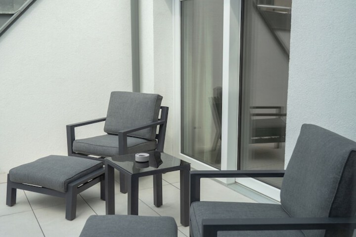 Terrace/Patio 101 of 165
