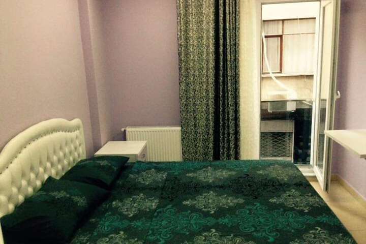 Room 3 of 9