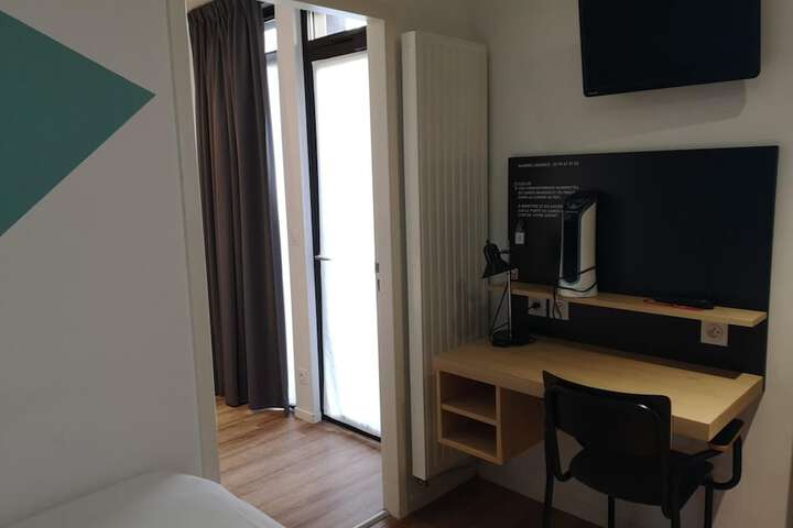Room 18 of 44