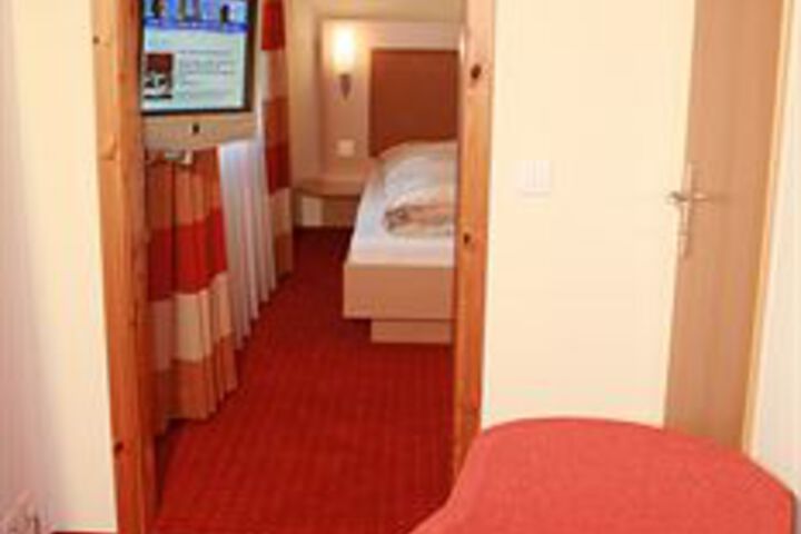 Room 55 of 67