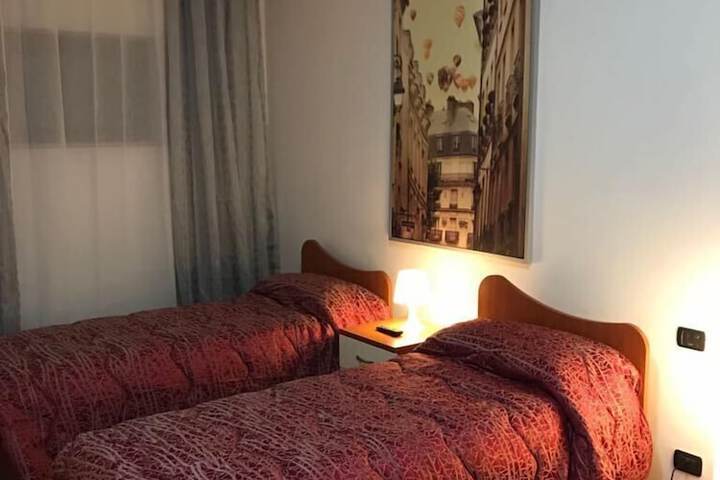 Room 11 of 31