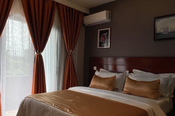 Room 15 of 51
