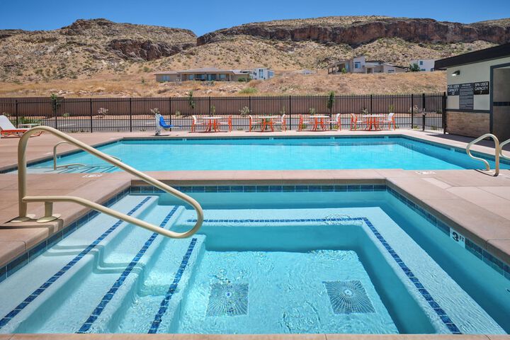 Pool 22 of 66