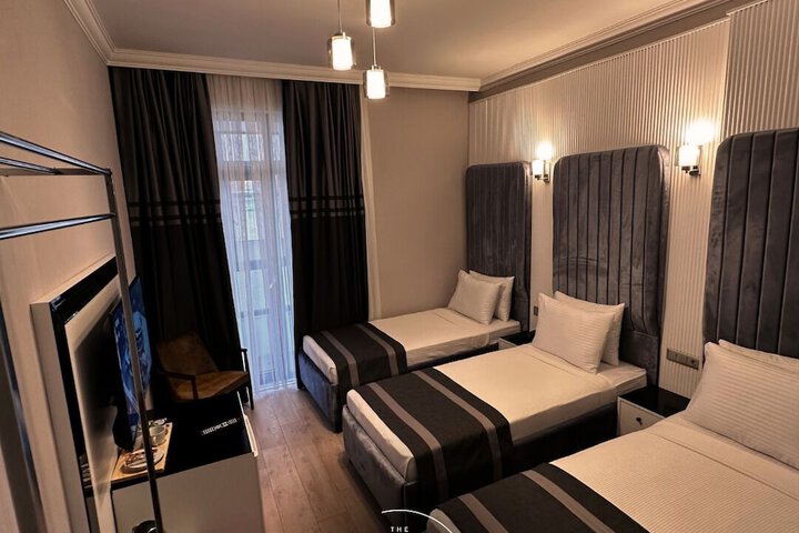 Room 9 of 71