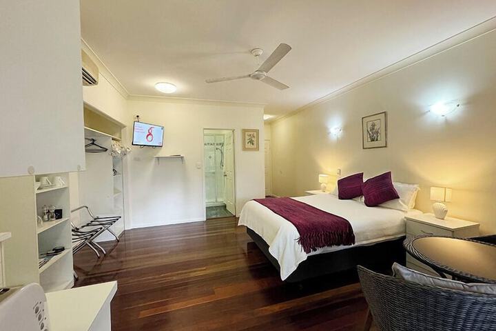 Room 3 of 14