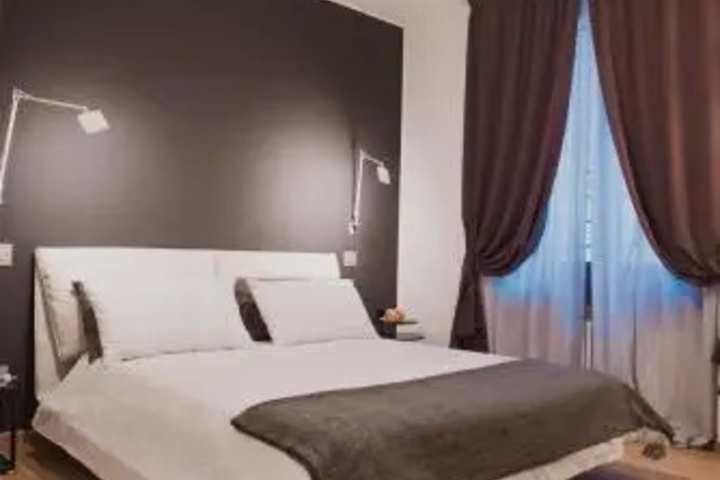 Room 3 of 6