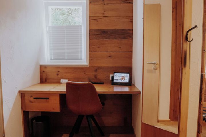Room 30 of 64