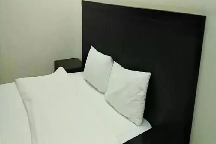 Room 7 of 21