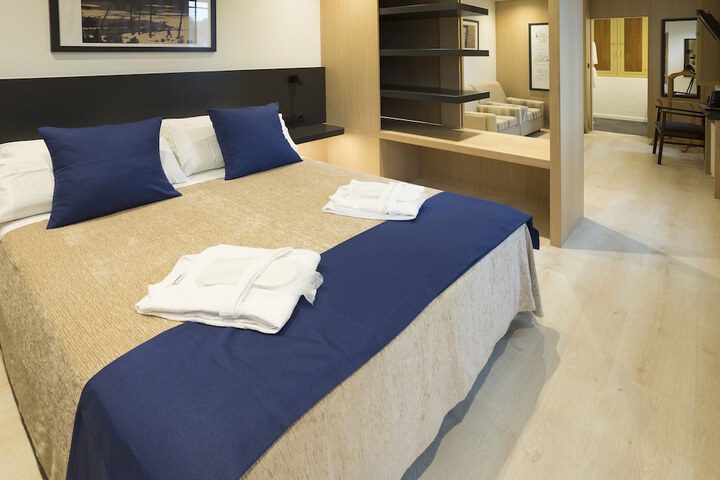 Room 4 of 26
