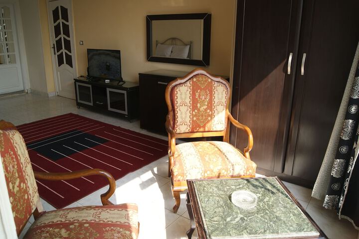 Room 17 of 114