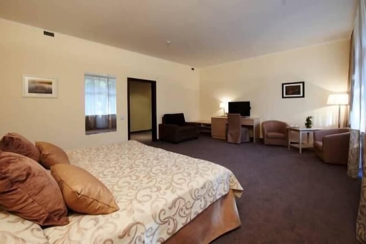 Room 26 of 123