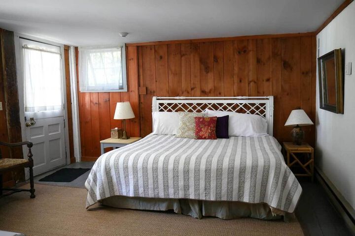 Room 2 of 14