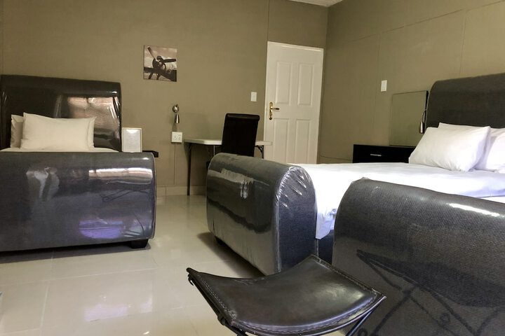 Room 16 of 48