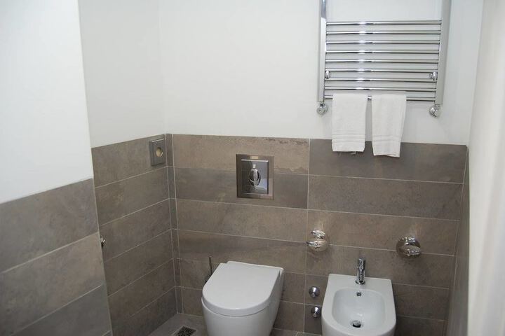 Room 8 of 35