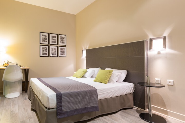 Room 14 of 30