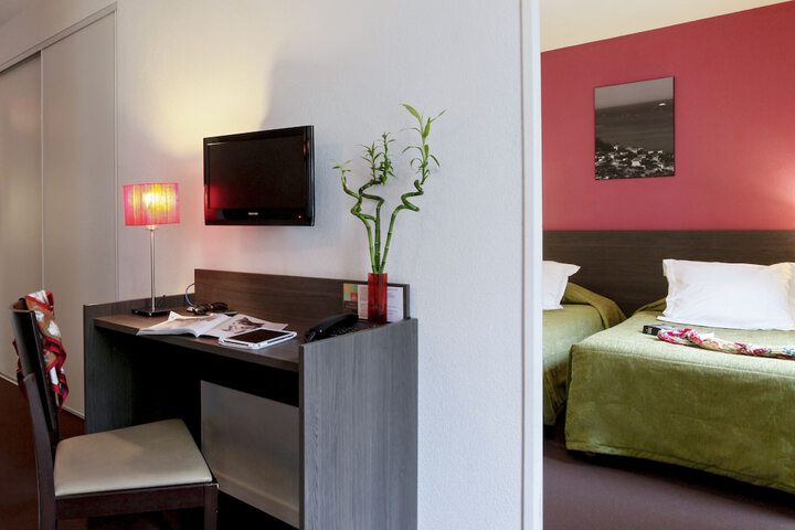 Room amenity