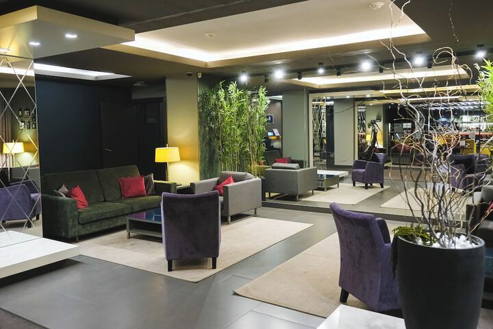 Hotel Lobby